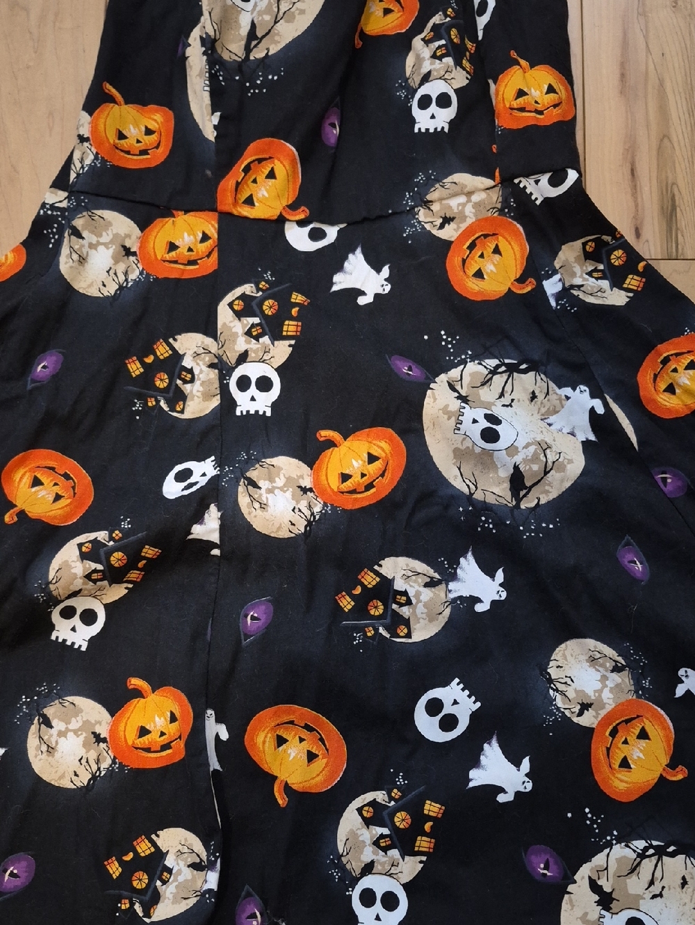 Oten Womens' Black Pumpkin & Ghost Halter Dress - Picture 2 of 6
